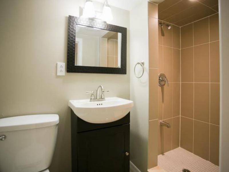 271 Greenwood Avenue, Toronto, ON M4L 2R6 — photo 2