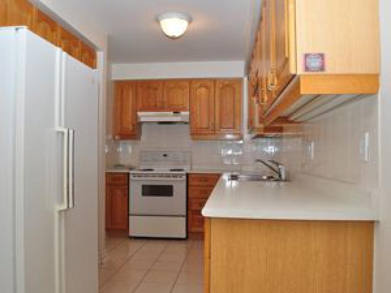 5490 Glen Erin Drive, Mississauga, ON L5M 5R4 — photo 3