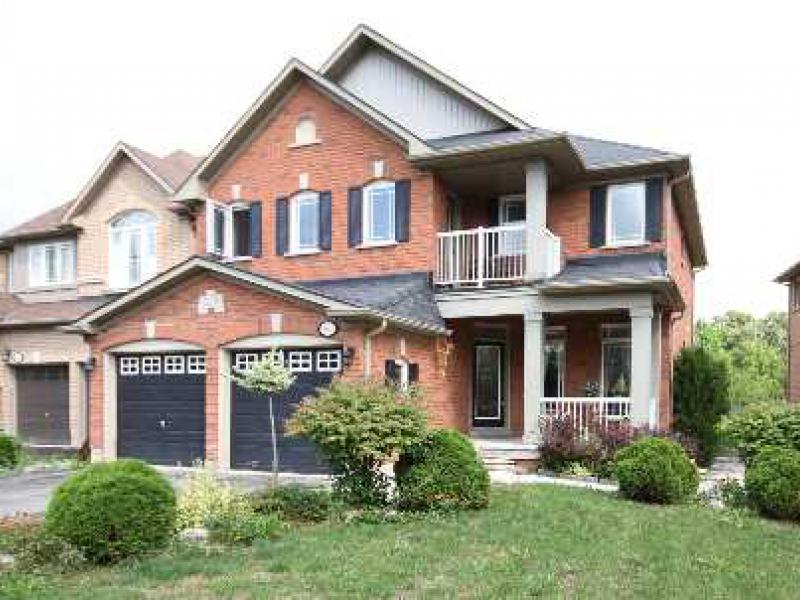 160 Estate Garden Drive, Richmond Hill, ON L4E 3X9 — photo 1