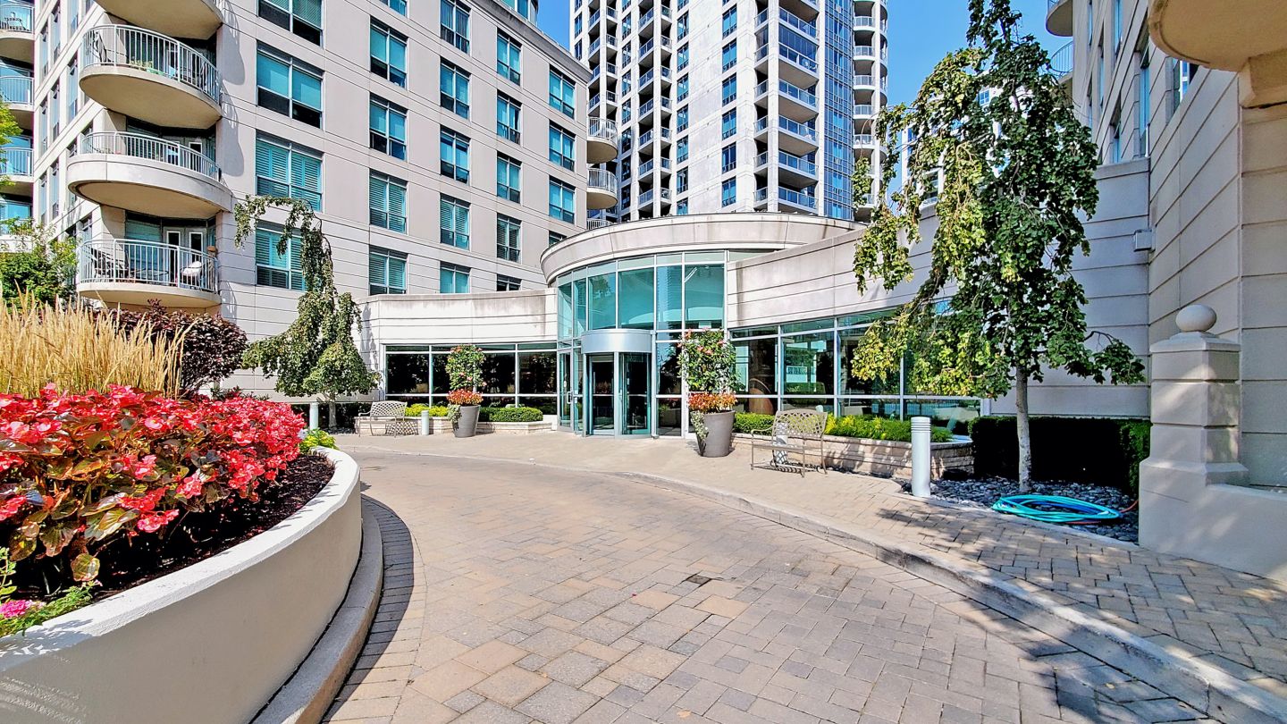 2111 Lakeshore Blvd. West Suite 1512, Toronto, ON M8V 4B2 — photo 2