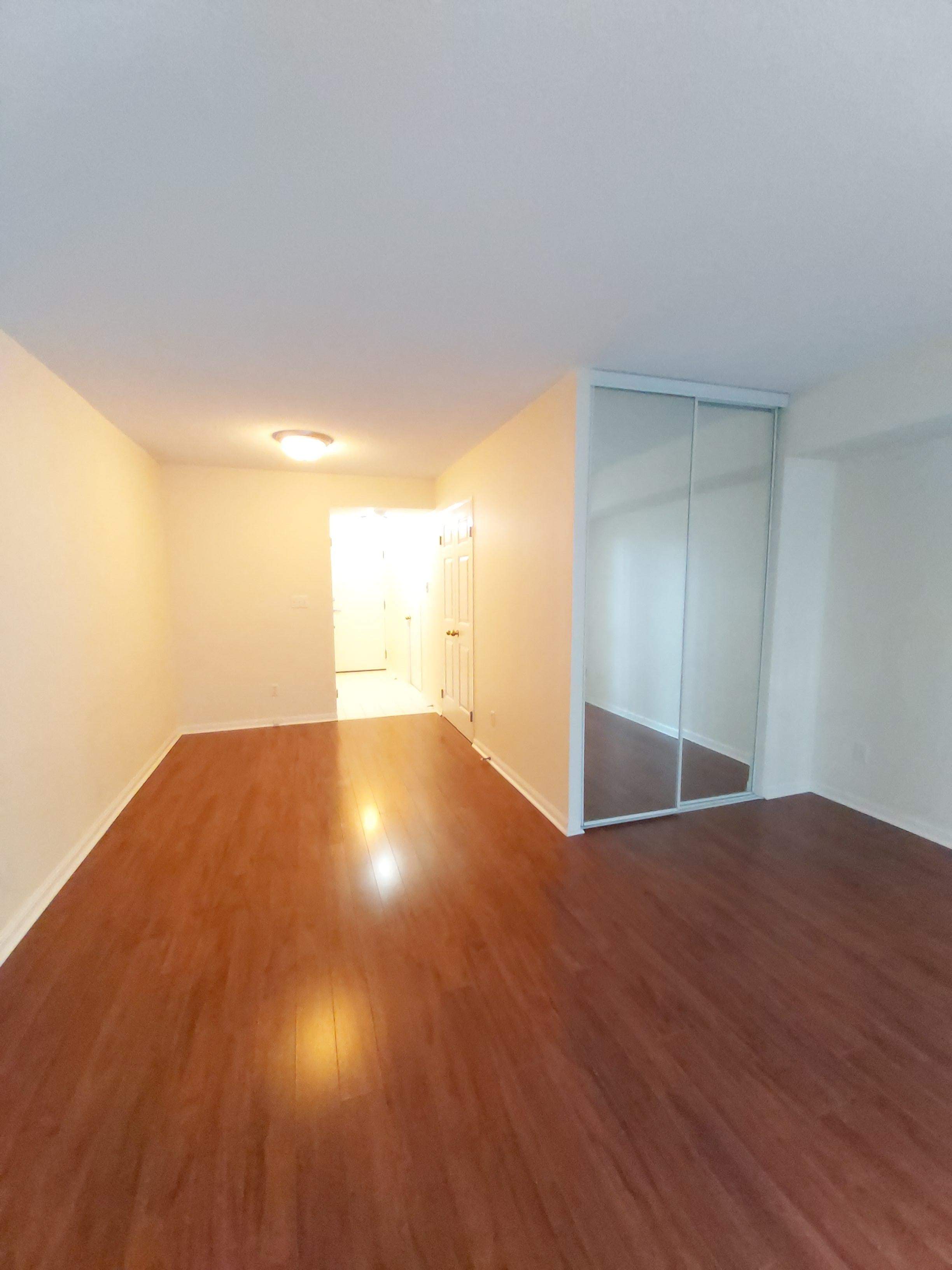 7 Carlton Street, Suite 402, Toronto, ON M5B 2M3 — photo 3