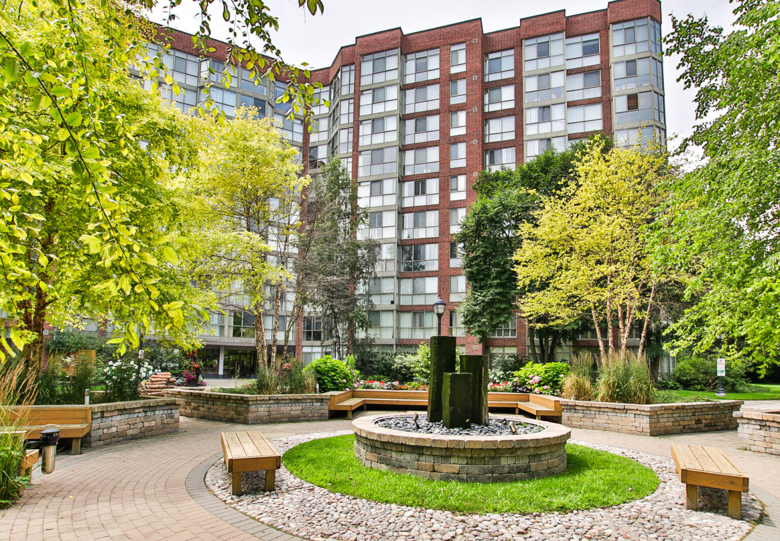 2111 Lakeshore Blvd. West Suite 602, Toronto, ON M8V 4B2 — photo 2
