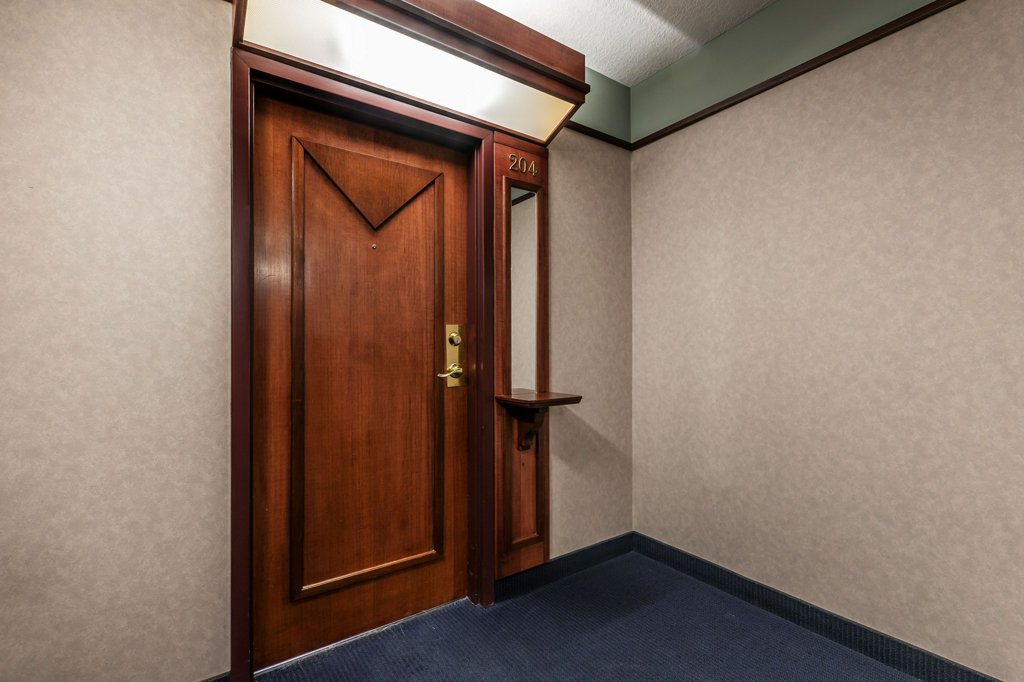 405 Erb Street West, Suite 204, Waterloo, ON N2L 1W7 — photo 2