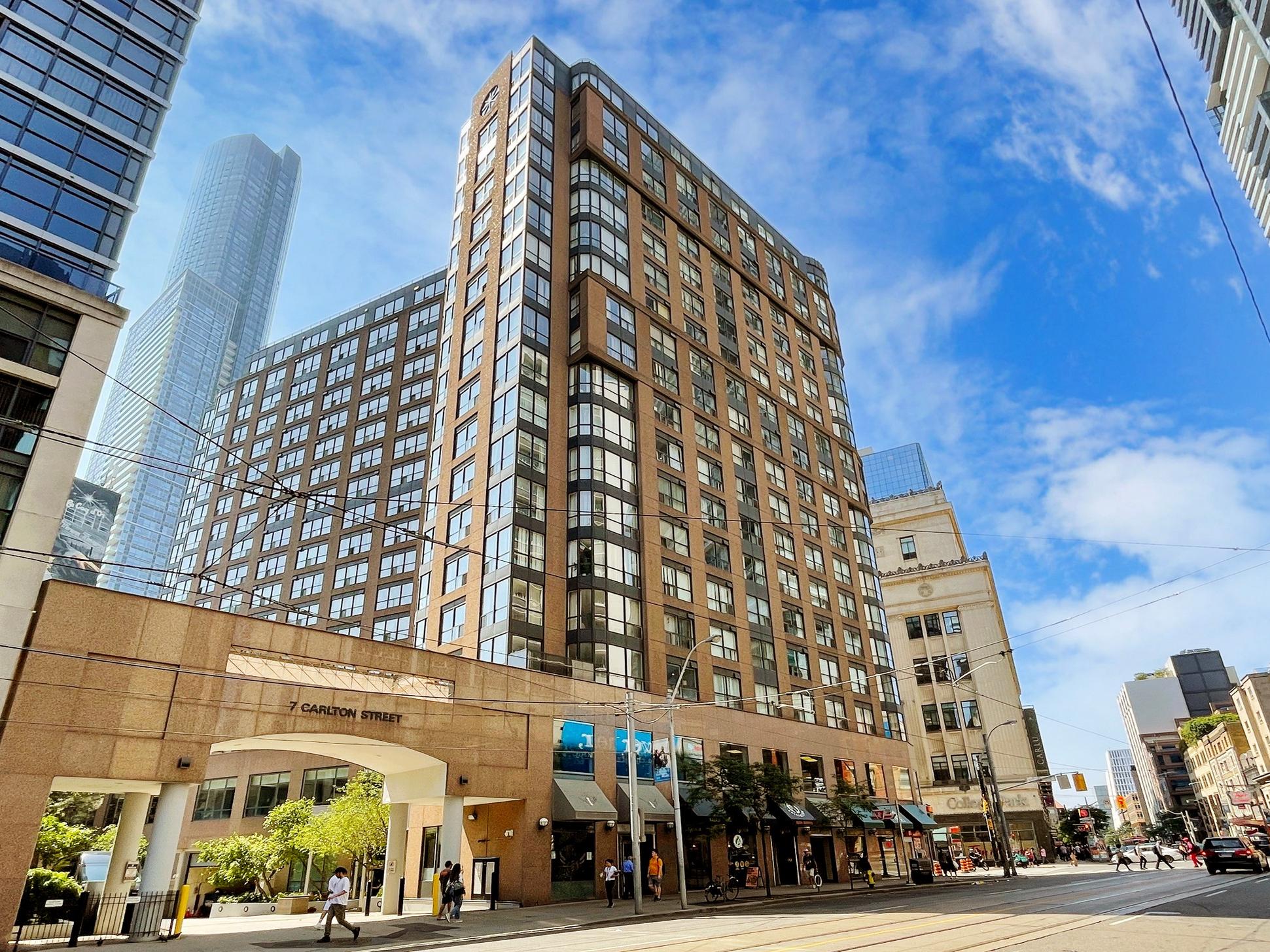 7 Carlton Street, Toronto, ON M5B 2M3 — photo 1