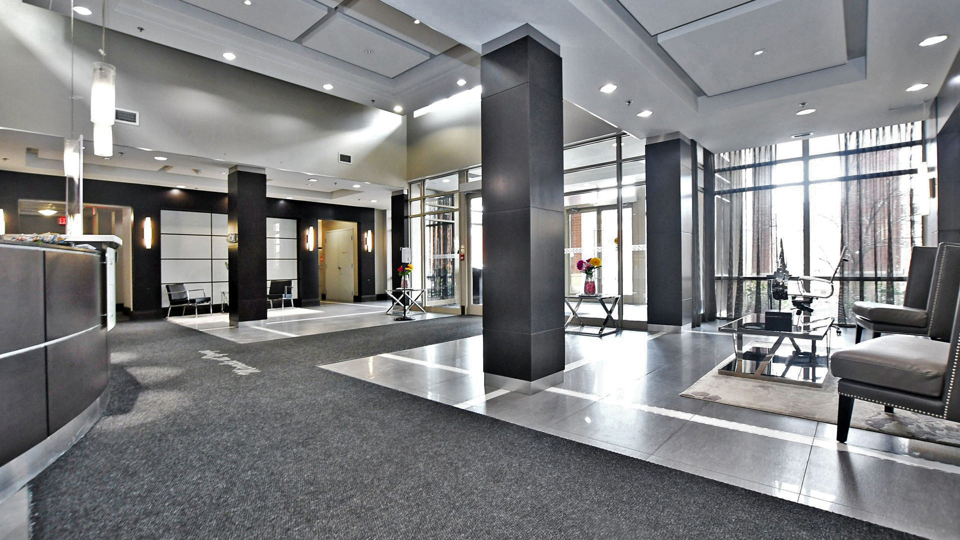 75 King Street East, Mississauga, ON L5A 4G5 — photo 3