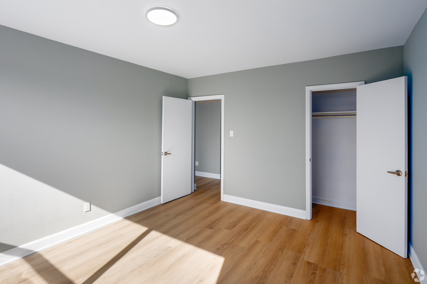 Clearview On The Park - Photo 18