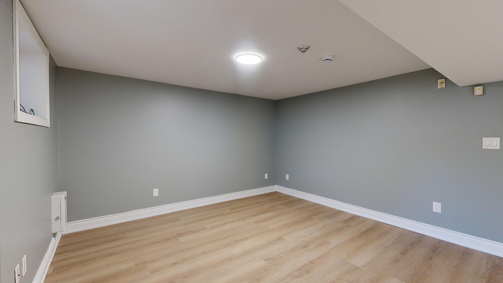 775 Ossington Ave - Photo 16