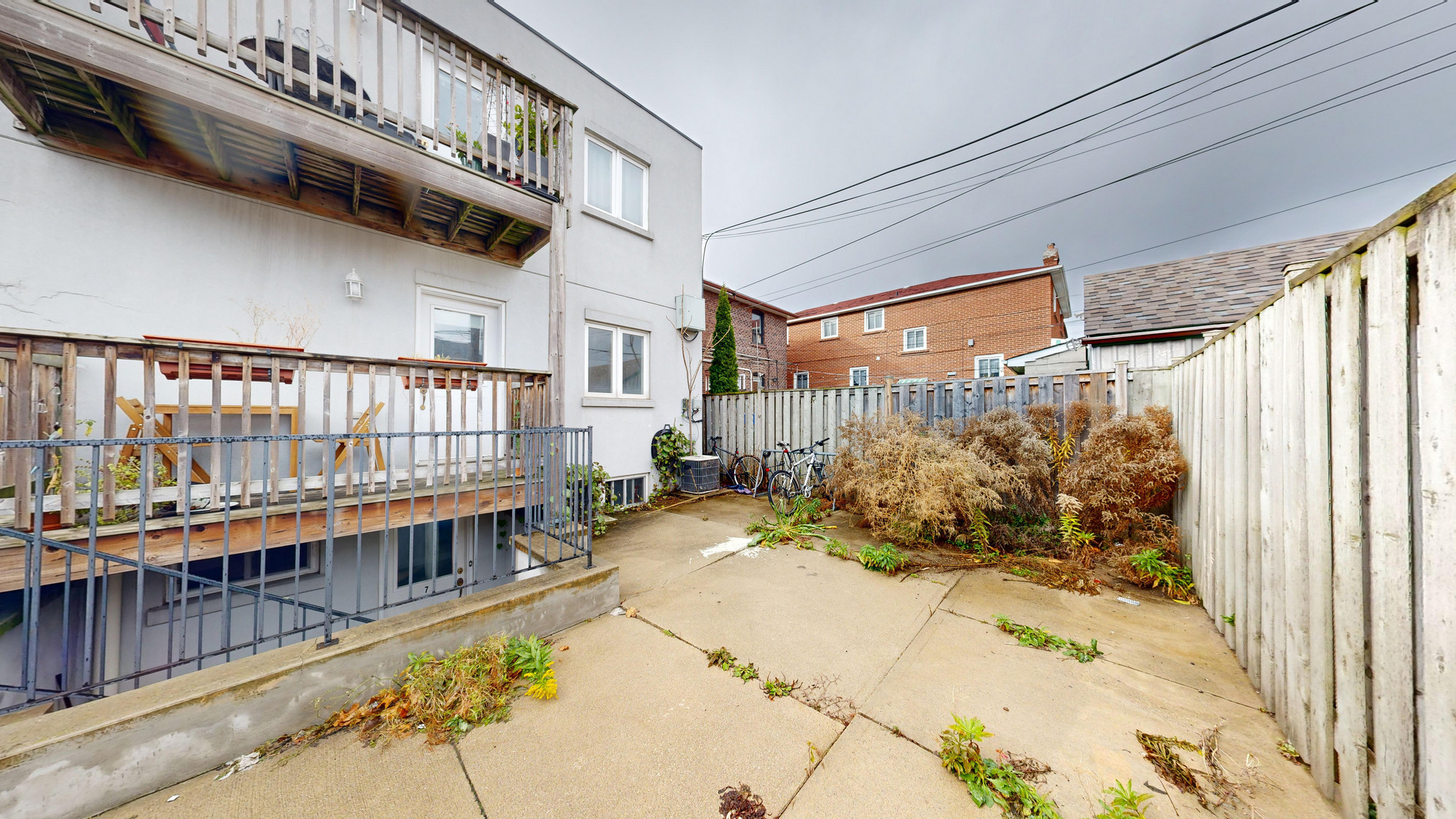 775 Ossington Ave - Photo 5