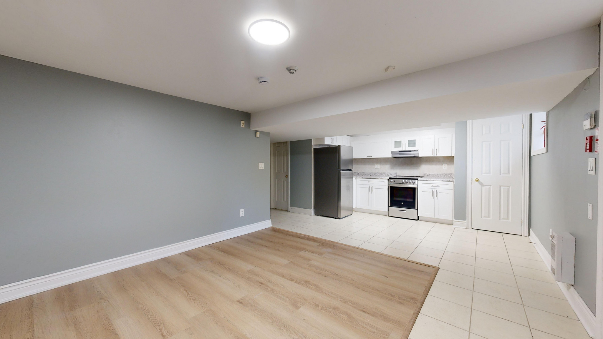 775 Ossington Ave - Photo 3