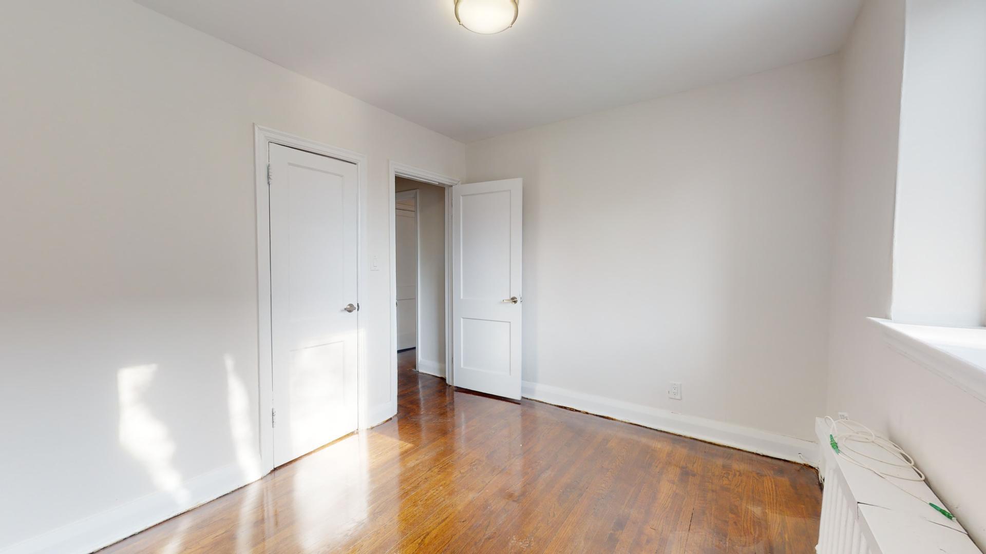 316-320 Lonsdale  - Photo 31
