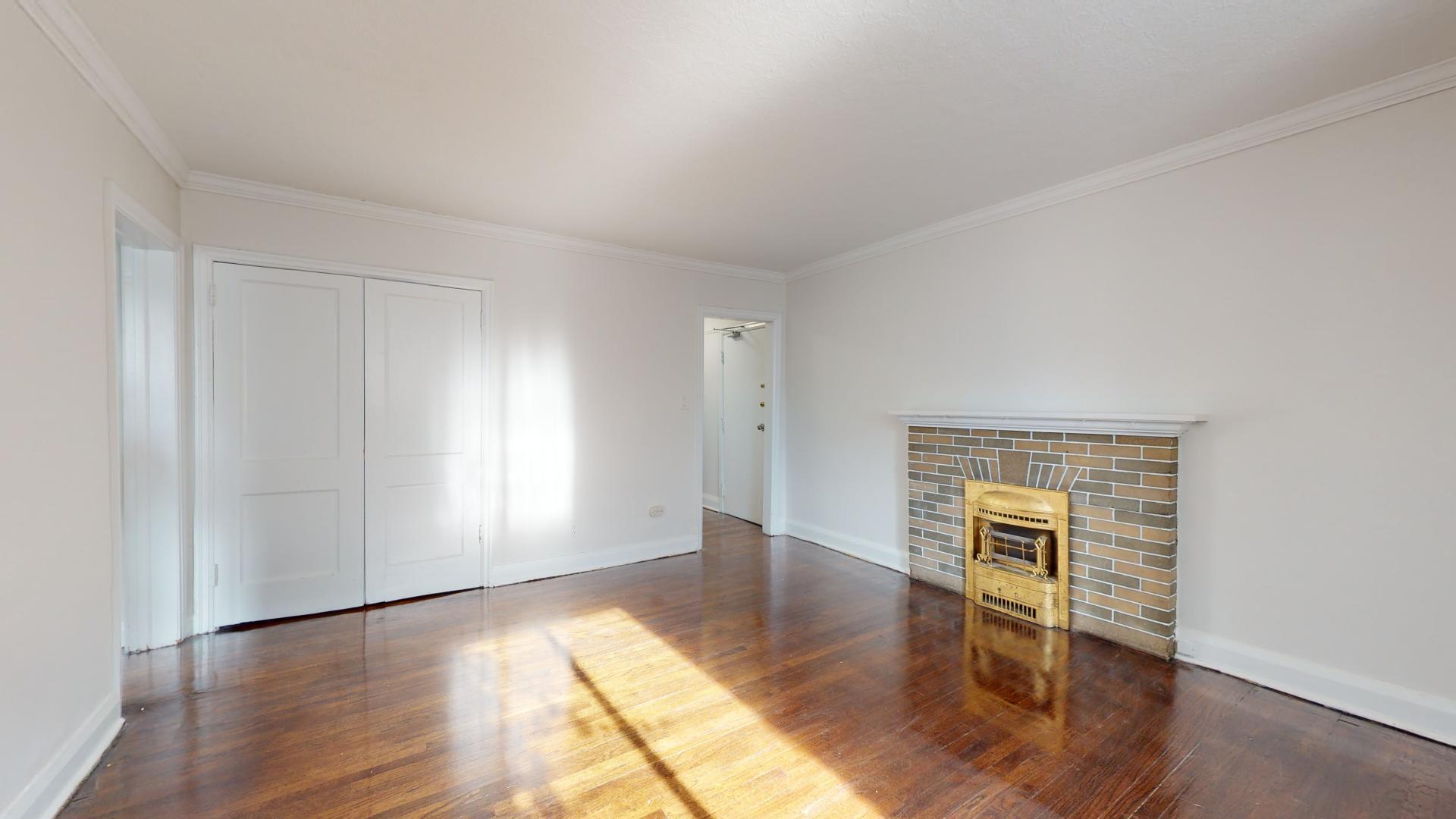 316-320 Lonsdale  - Photo 17
