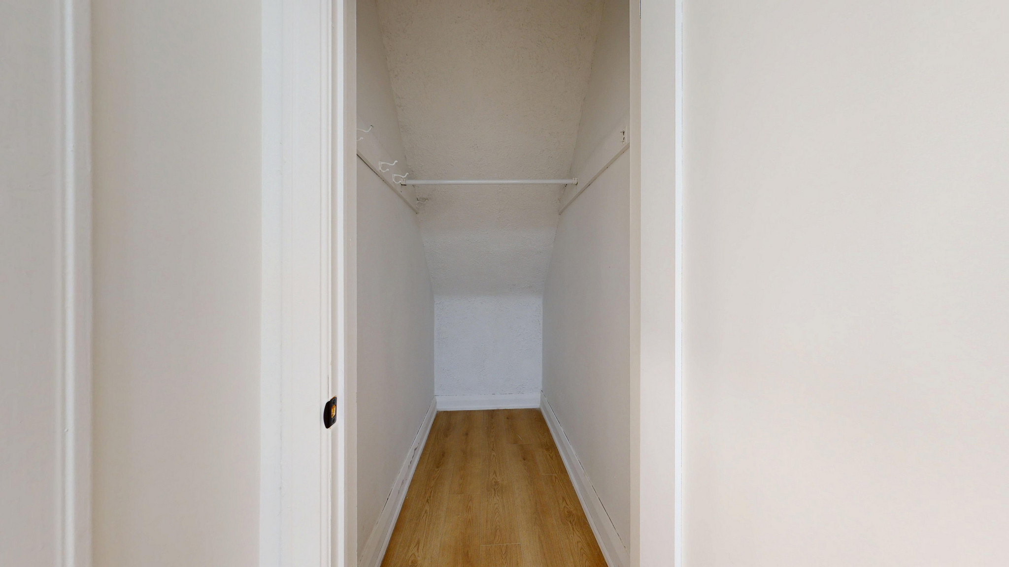 1214-1216 Avenue Road - Photo 39