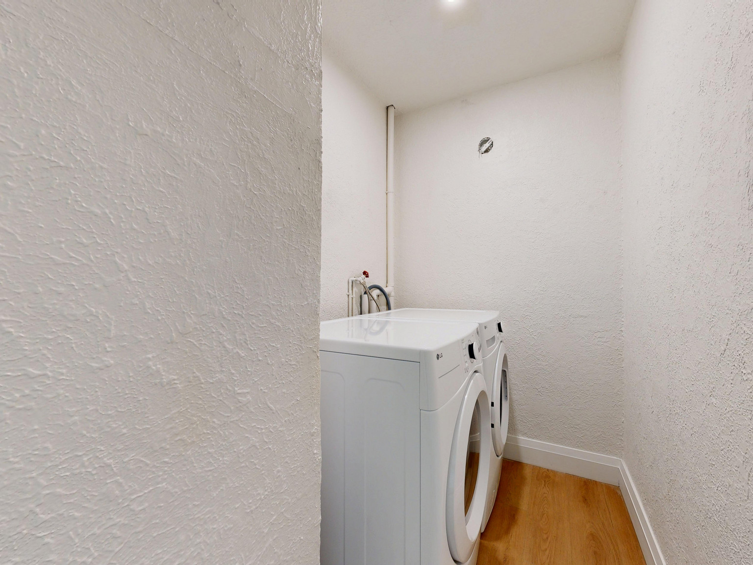 1214-1216 Avenue Road - Photo 19