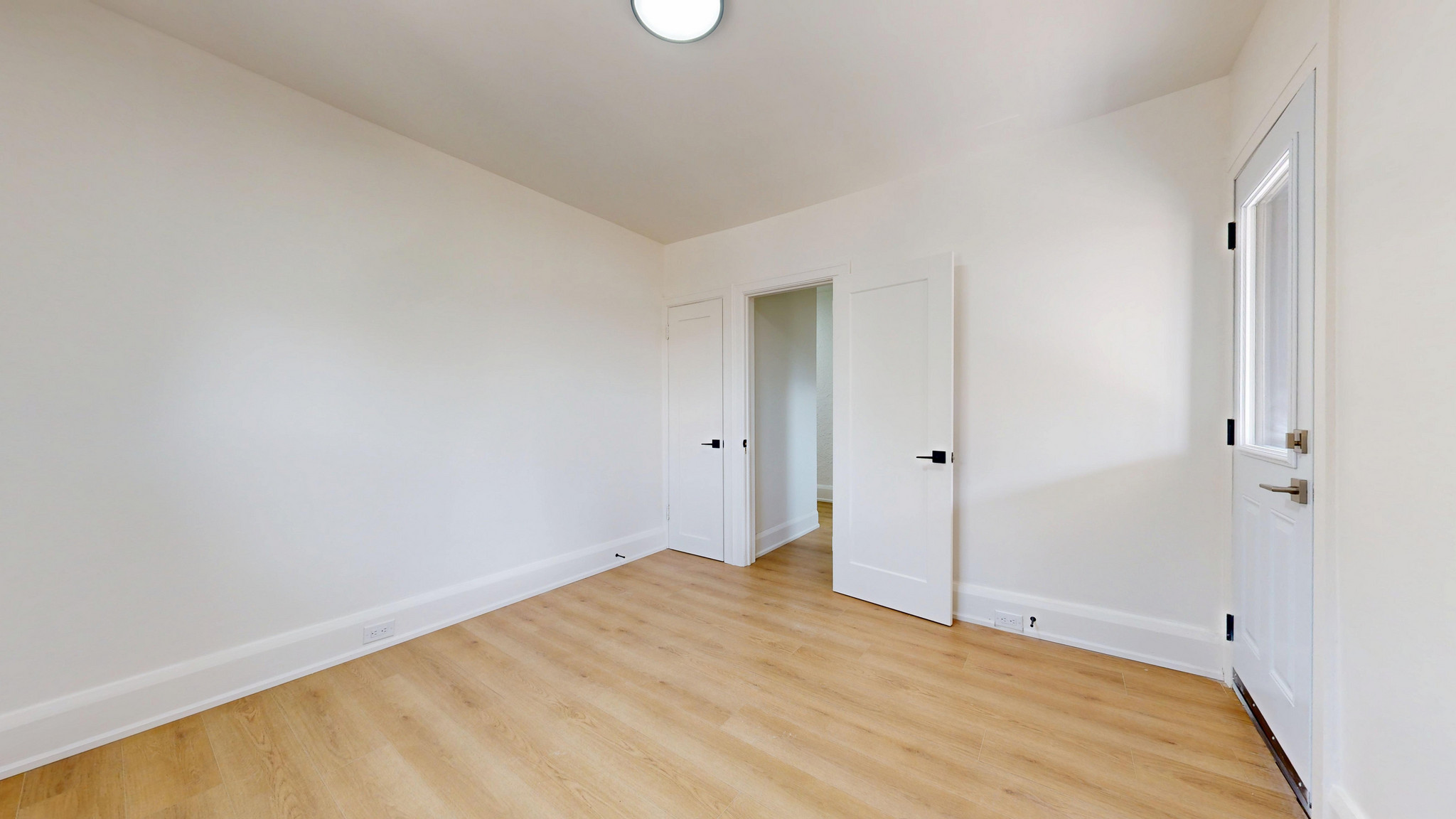 1214-1216 Avenue Road - Photo 4