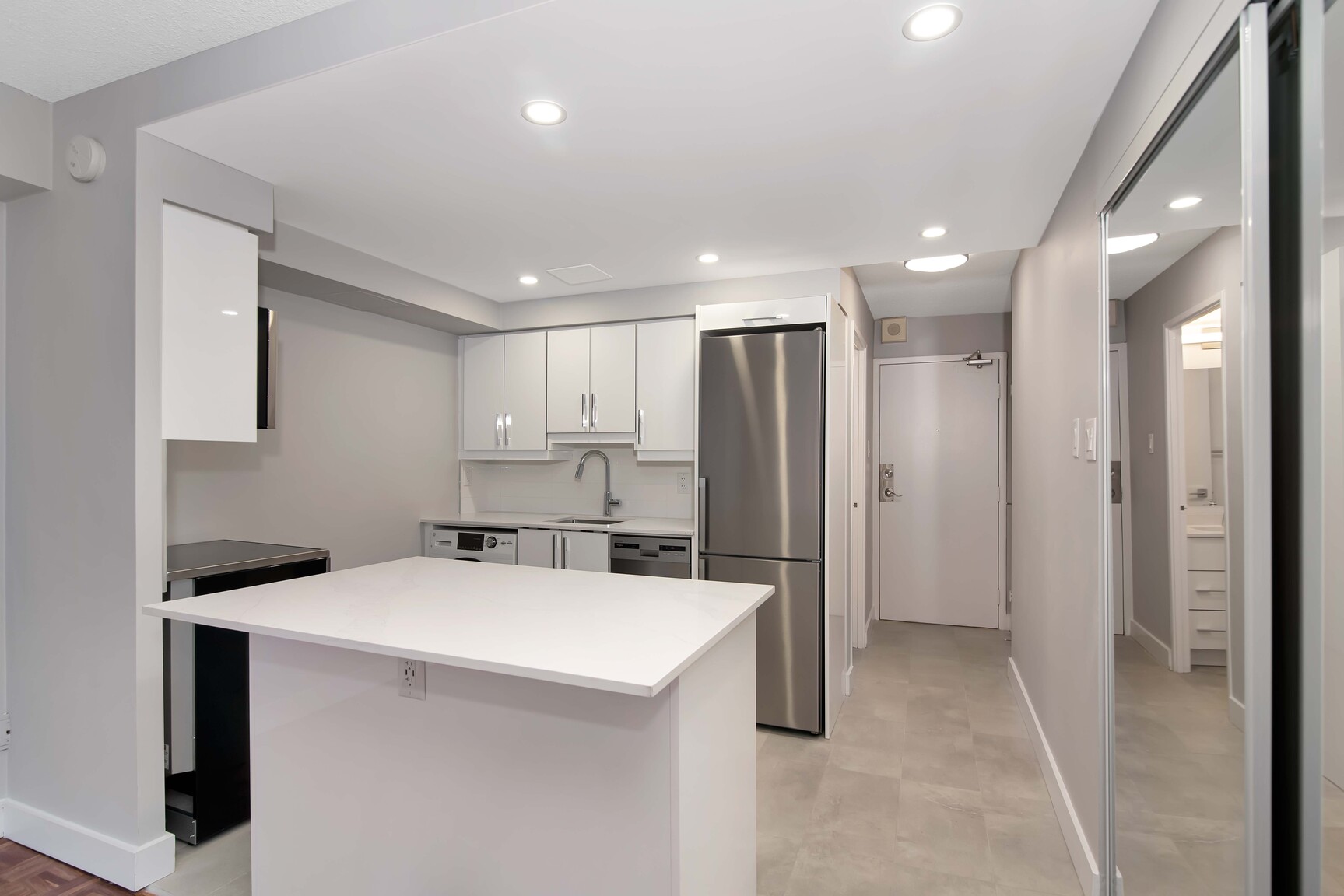Residences on Bloor - Photo 21