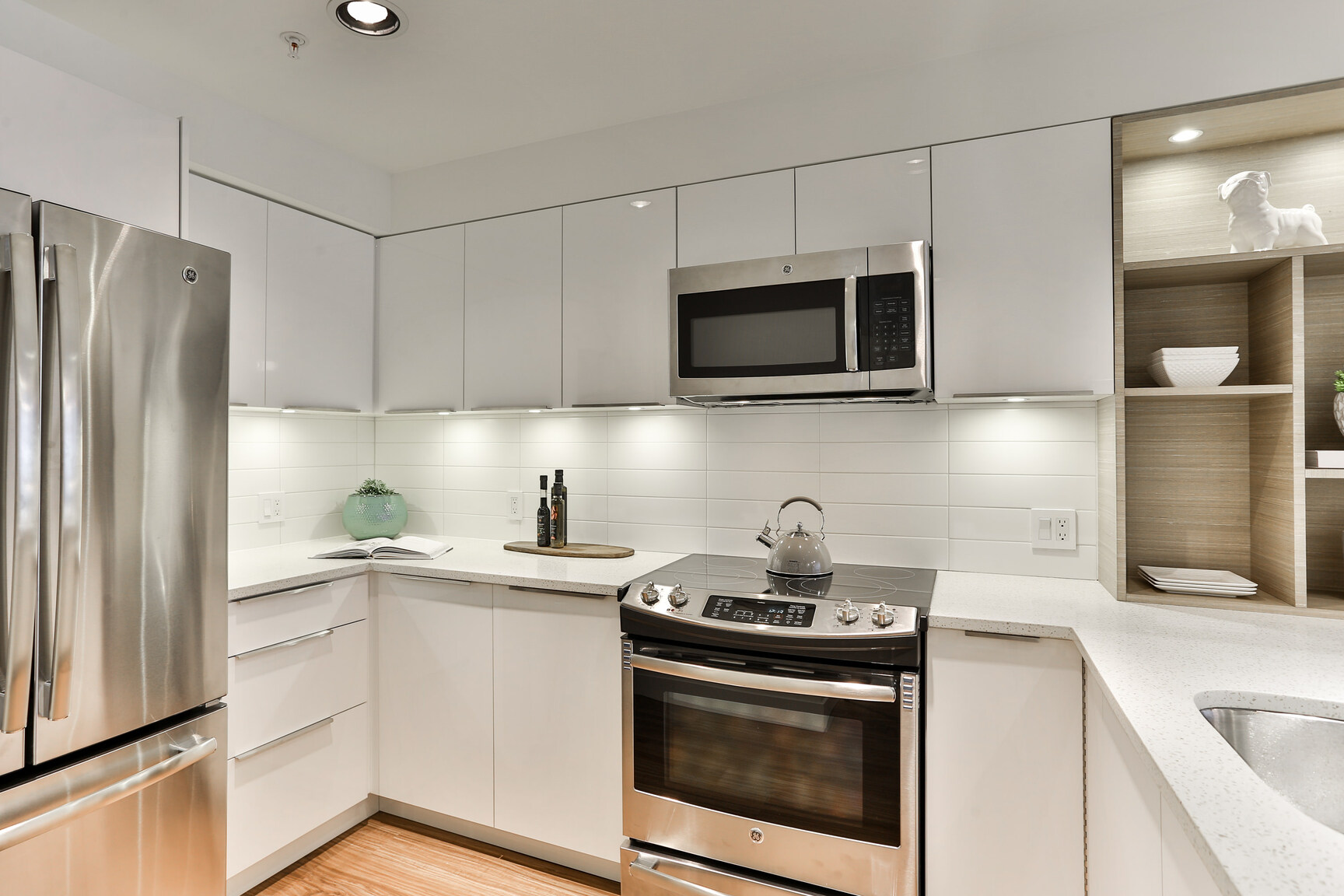 Bayview at Coal Harbour - Photo 20