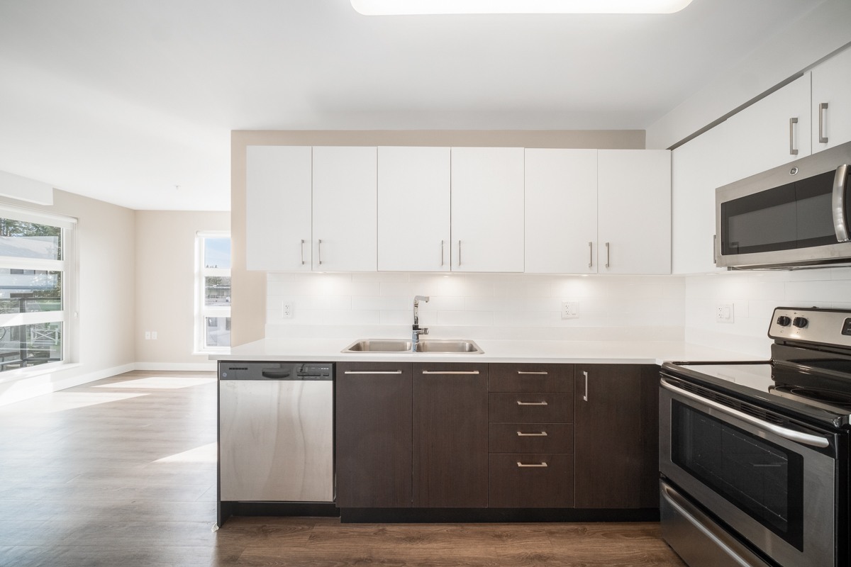 Sundance Apartments - Photo 9
