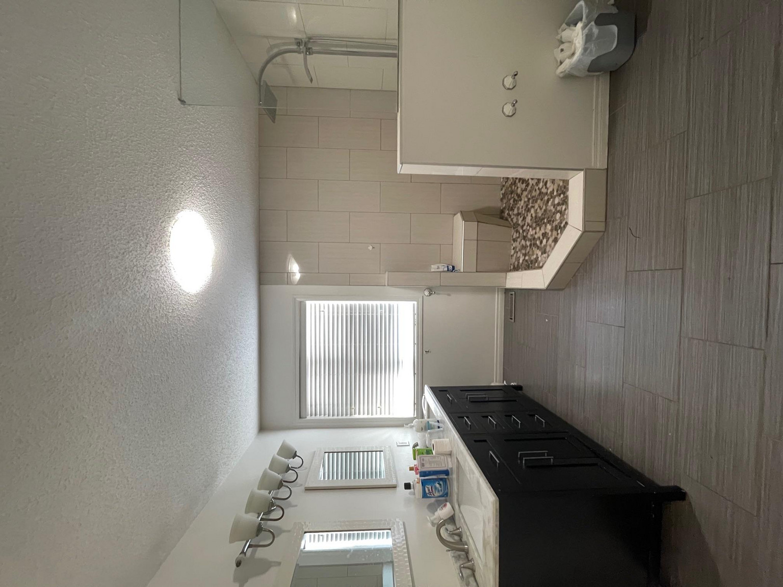 11438 76 Ave NW, Edmonton, AB - Photo 10