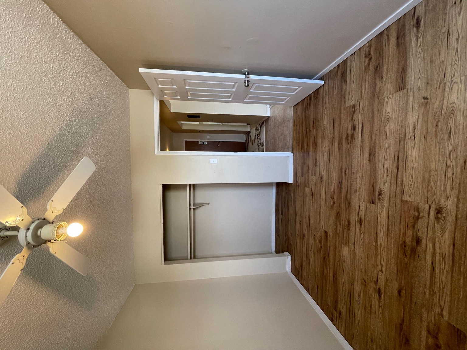 9916 156 Street Northwest - Photo 10