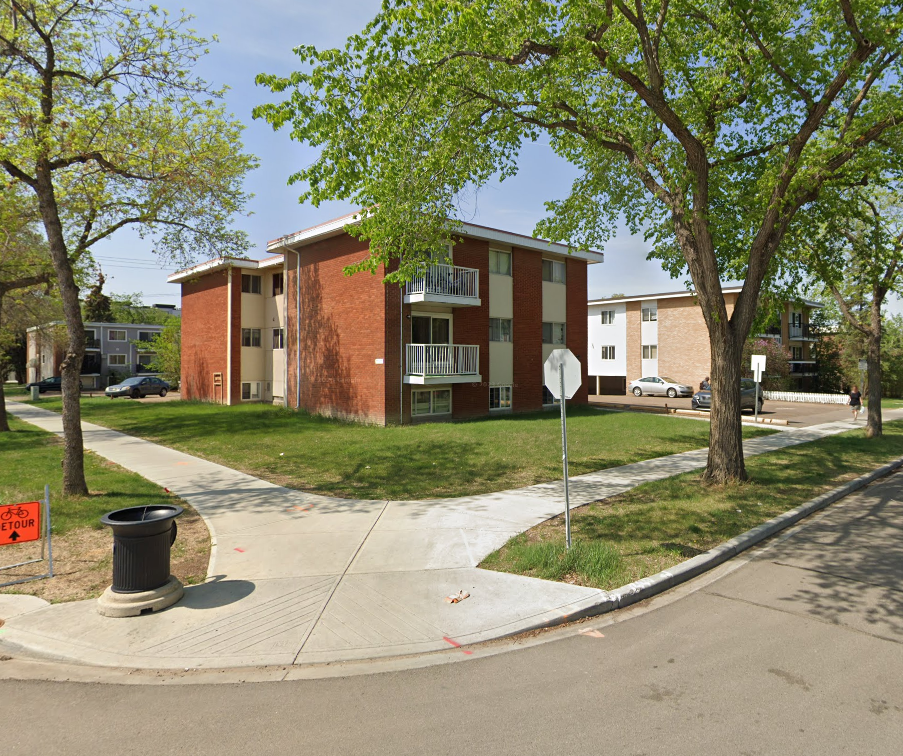 10604 114 St NW, Edmonton, AB T5H 3J9, Canada - Photo 3