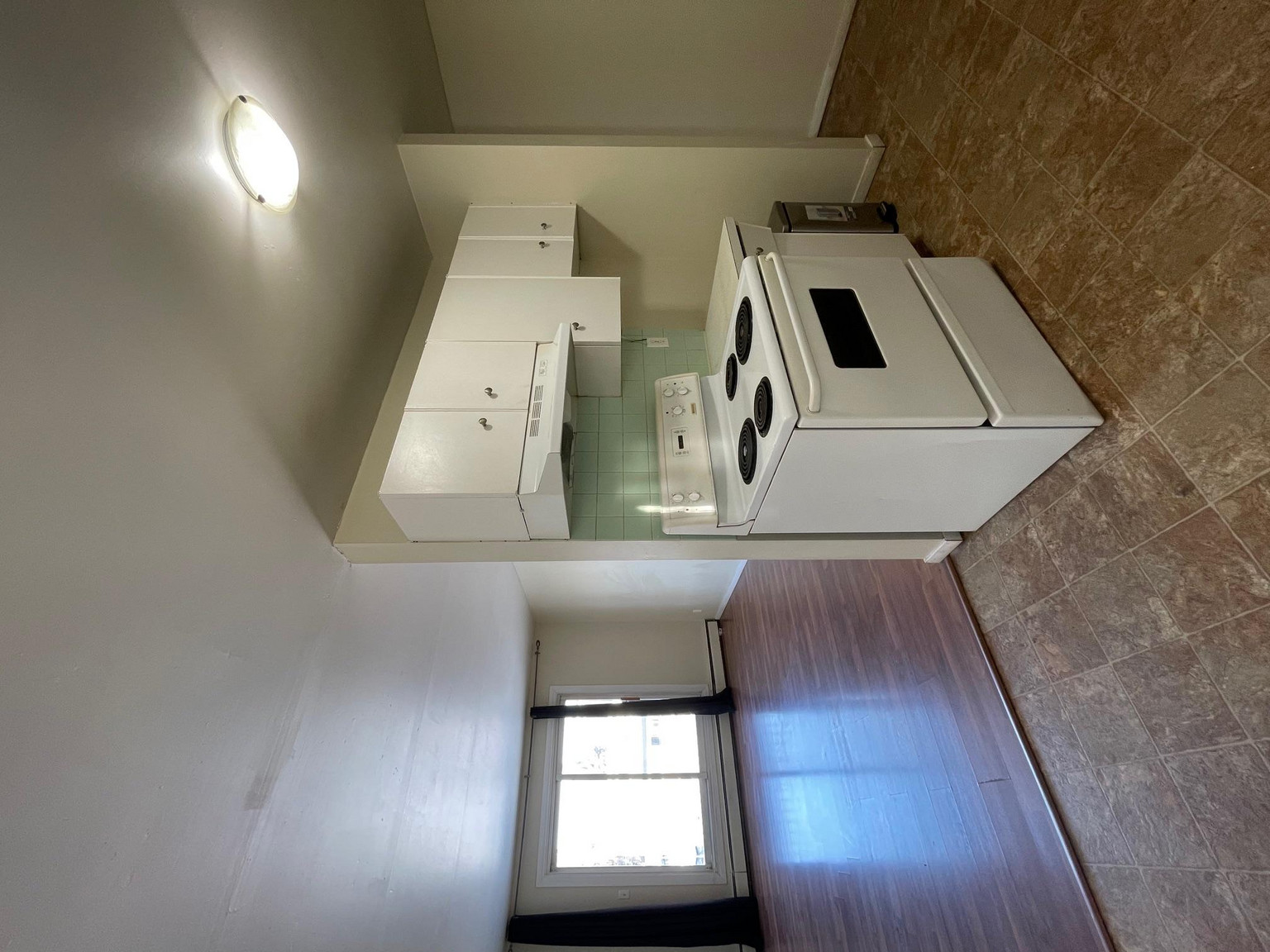 10604 114 St NW, Edmonton, AB T5H 3J9, Canada - Photo 49