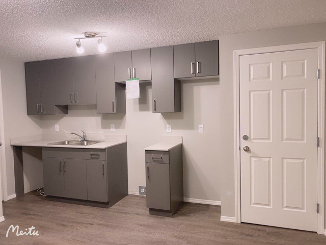 BSMT 2107 Graydon Hill Cres SW