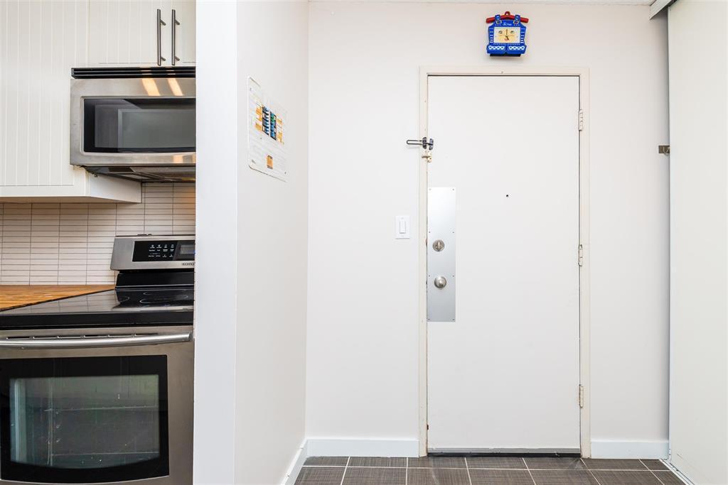 2545 116 ST NW Unit 300 - Photo 8