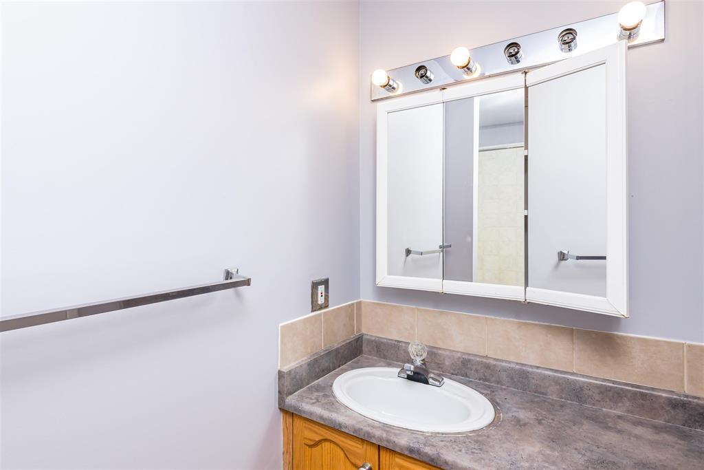 2545 116 ST NW Unit 300 - Photo 34