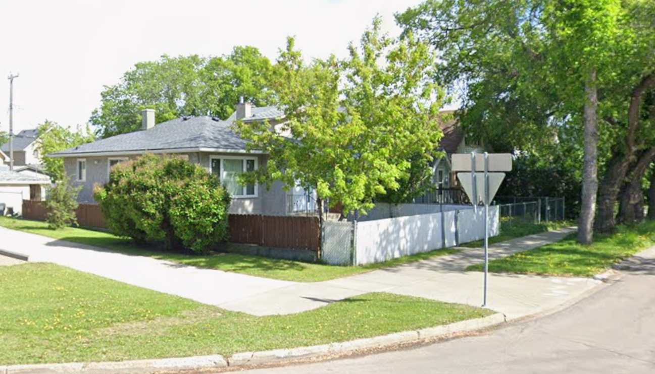 2 Bedroom BSMT 11625 83 ST NW 