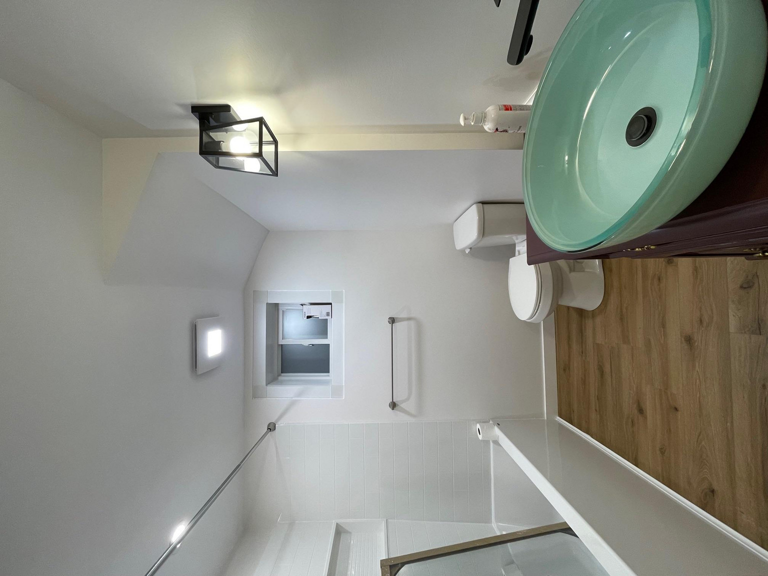 2 Bedroom BSMT 11625 83 ST NW  - Photo 6