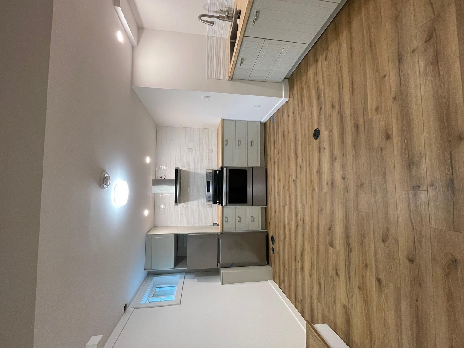 2 Bedroom BSMT 11625 83 ST NW  - Photo 26