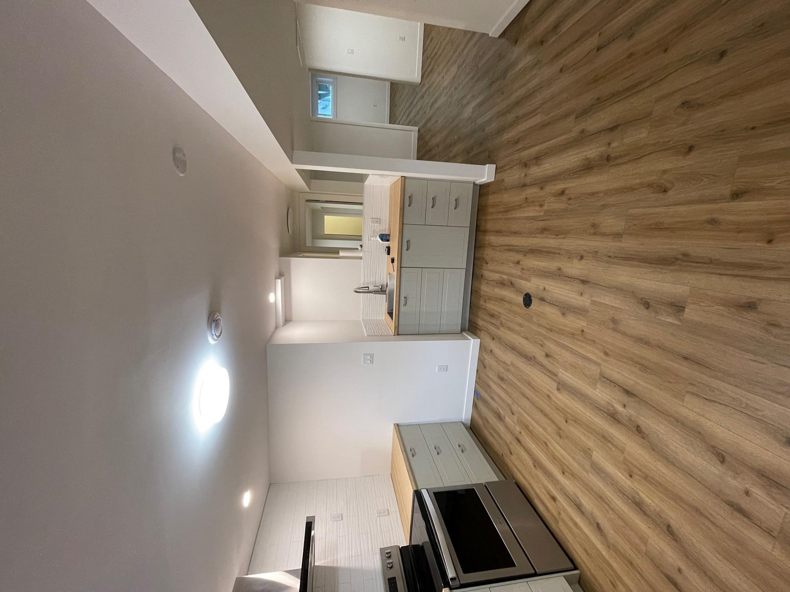 2 Bedroom BSMT 11625 83 ST NW  - Photo 28