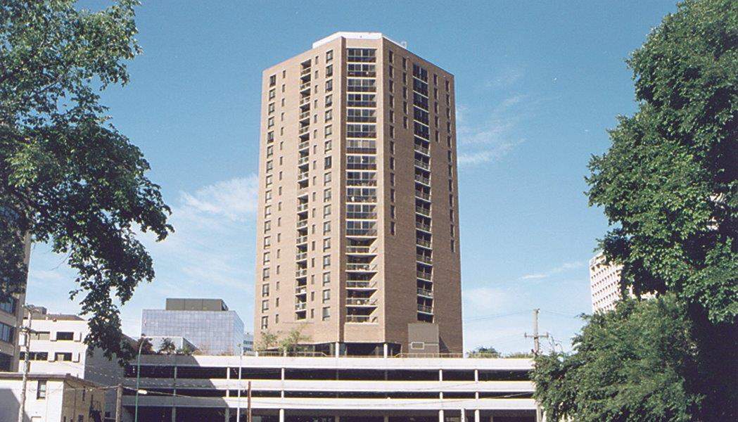 Broadview Manor - Photo 2