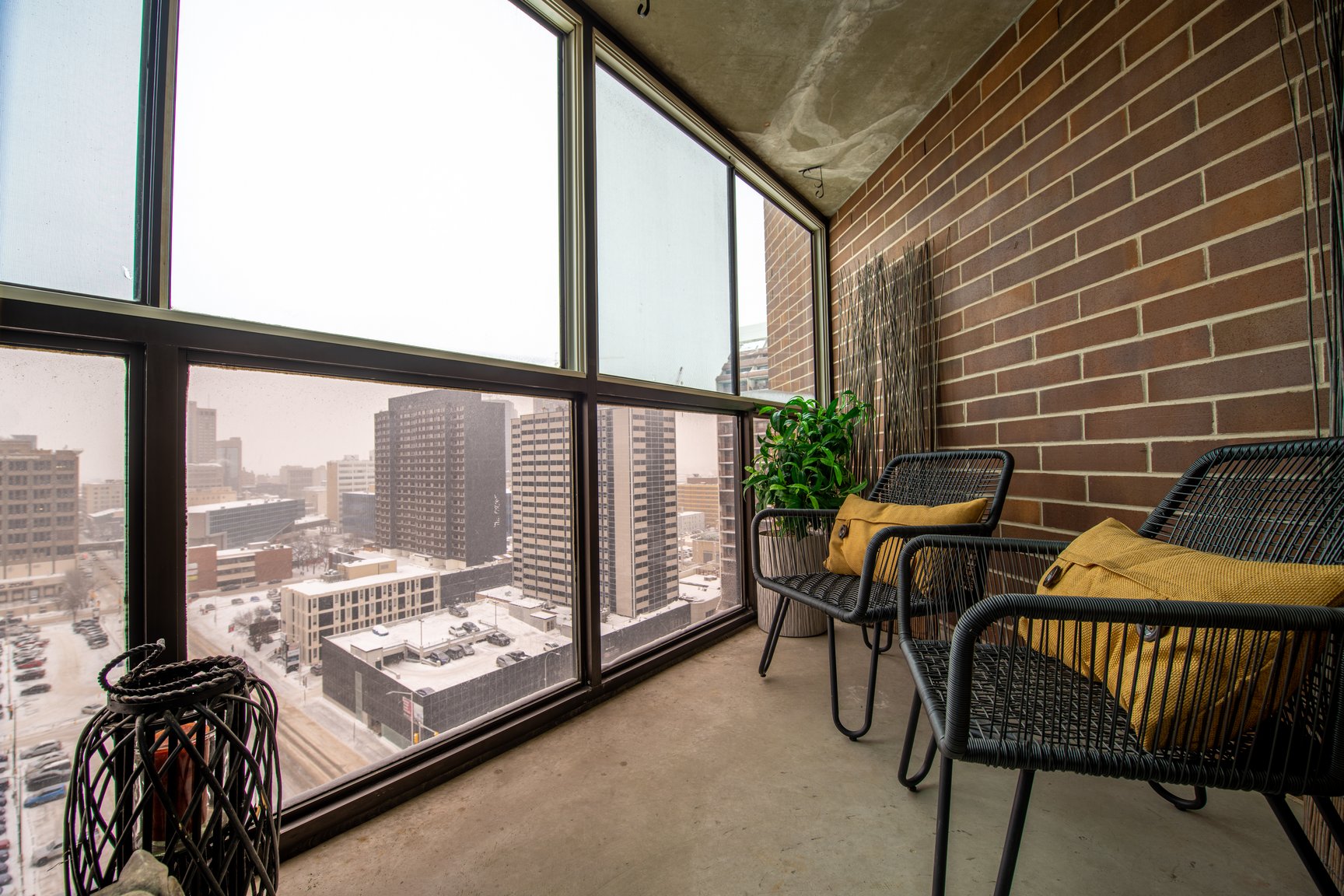 Broadview Manor - Photo 22