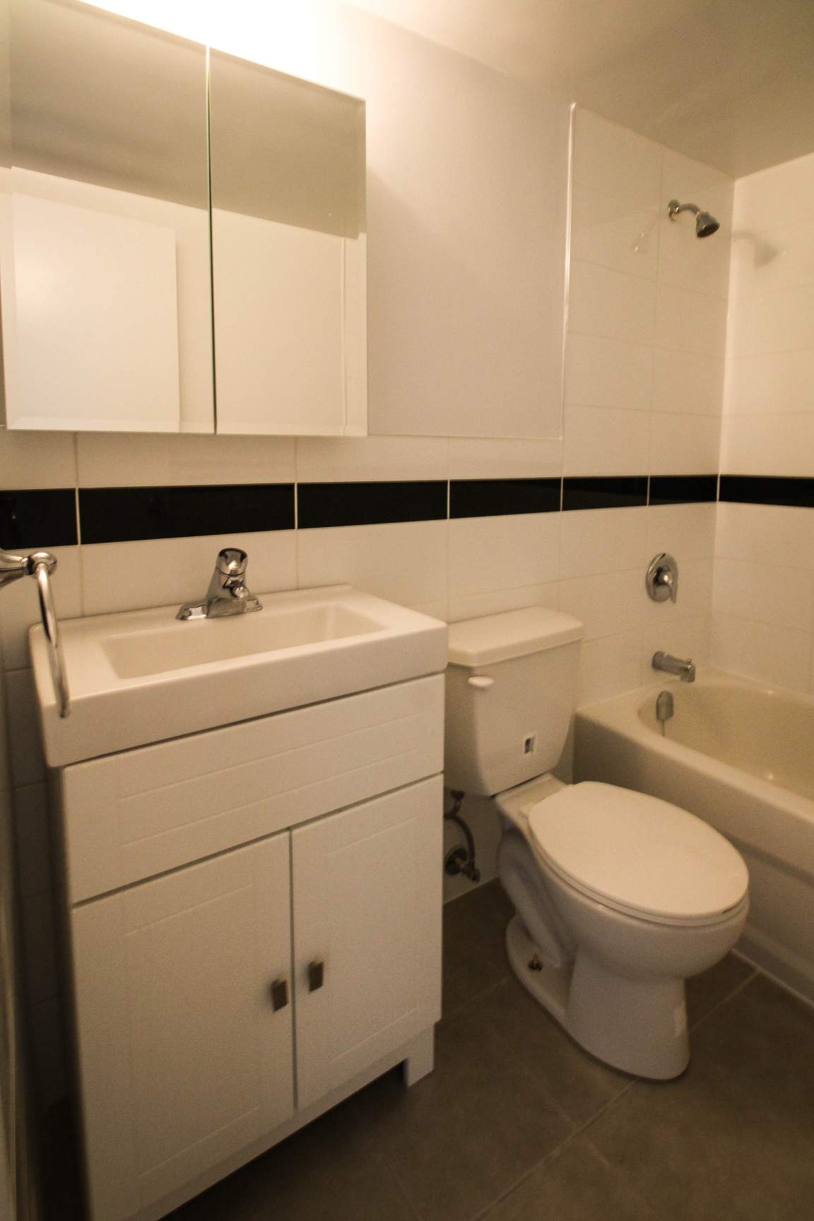 1850 Bloor St E - Photo 5