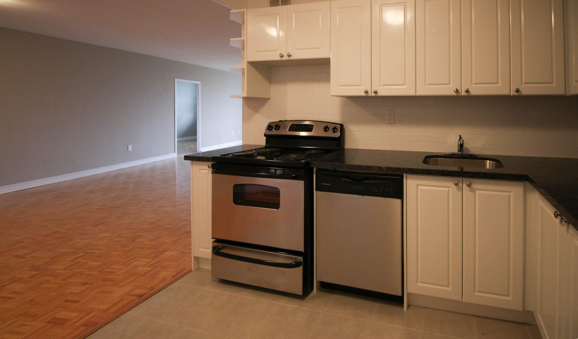 1276 Islington Ave - Photo 9