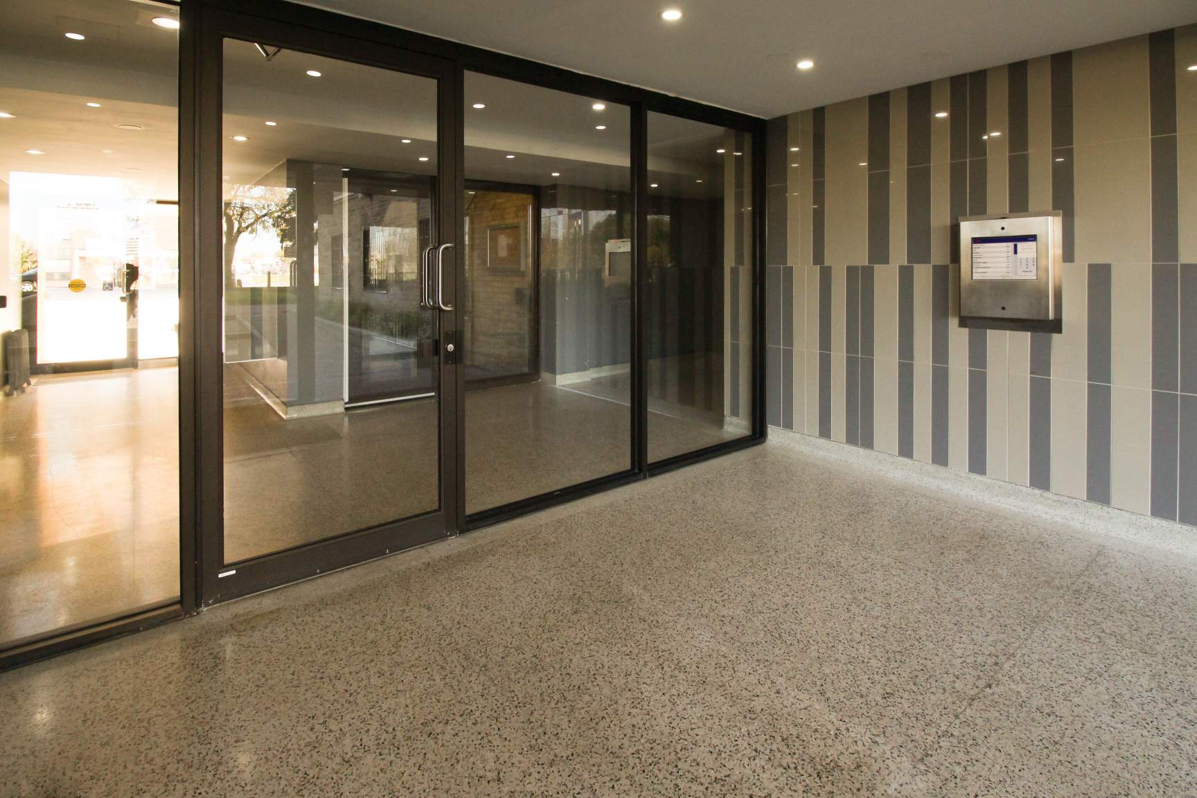 523 Finch Avenue West - Photo 7