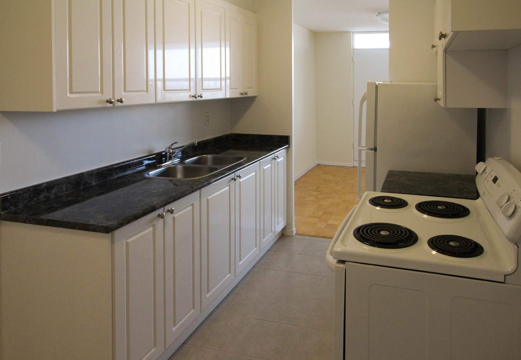 Maplegrove Apartments - Photo 6