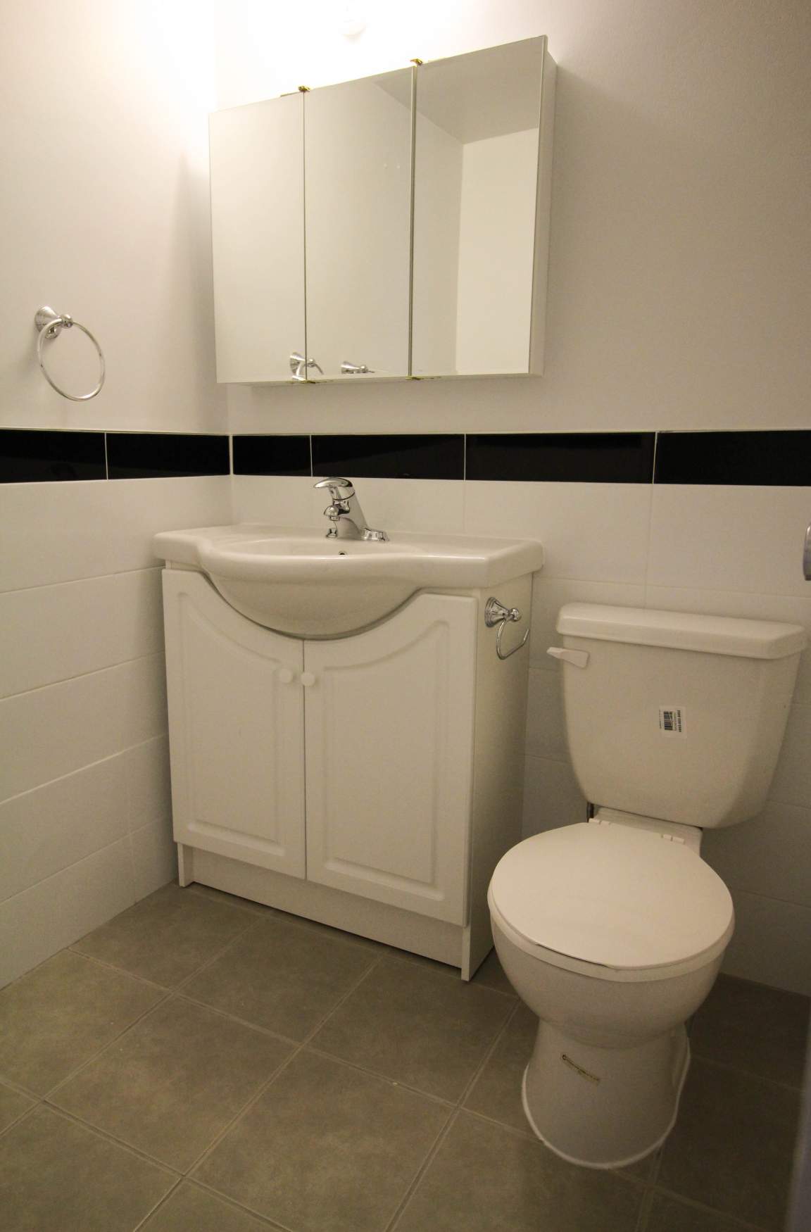 Maplegrove Apartments - Photo 7