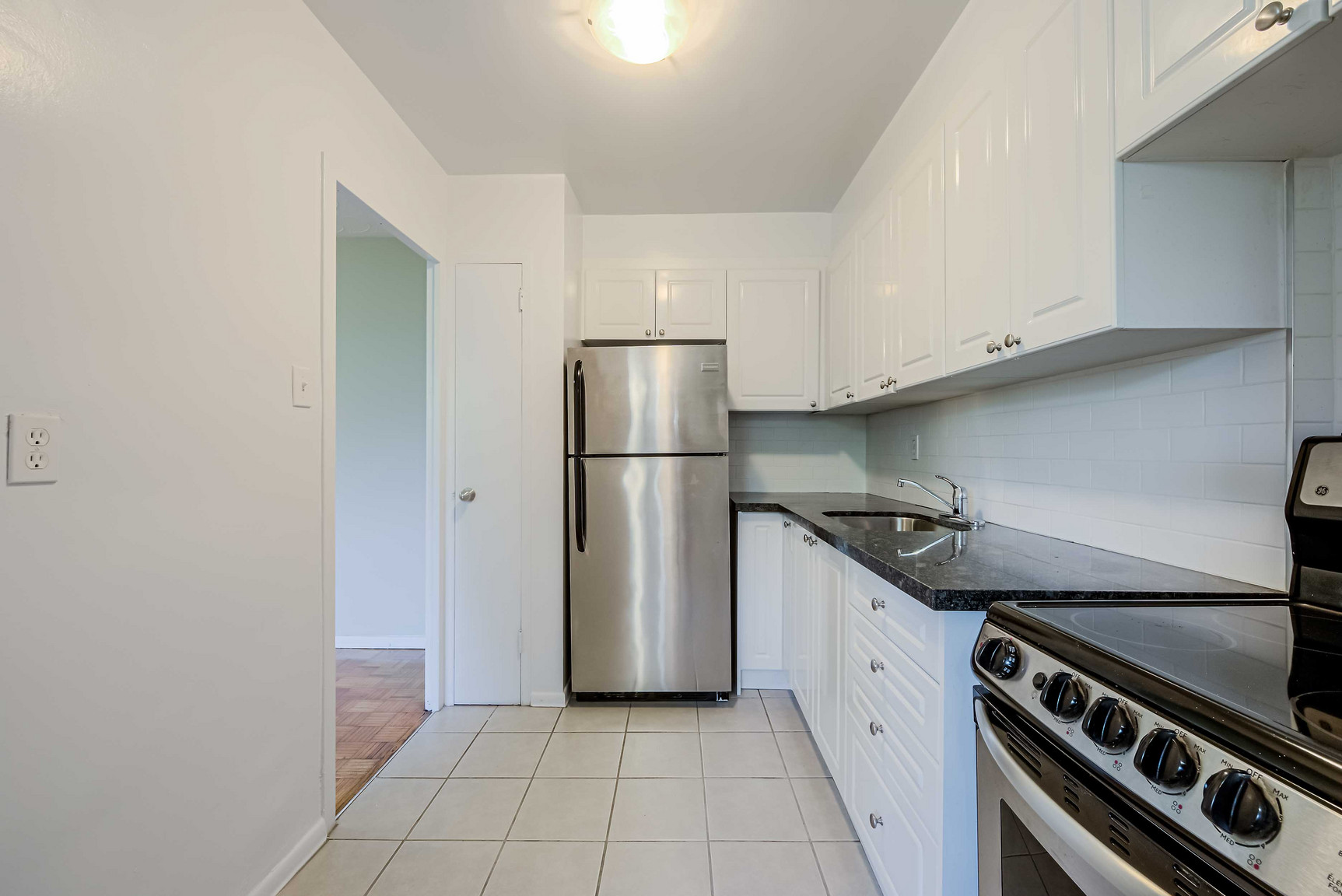 205 Cosburn Ave - Photo 15