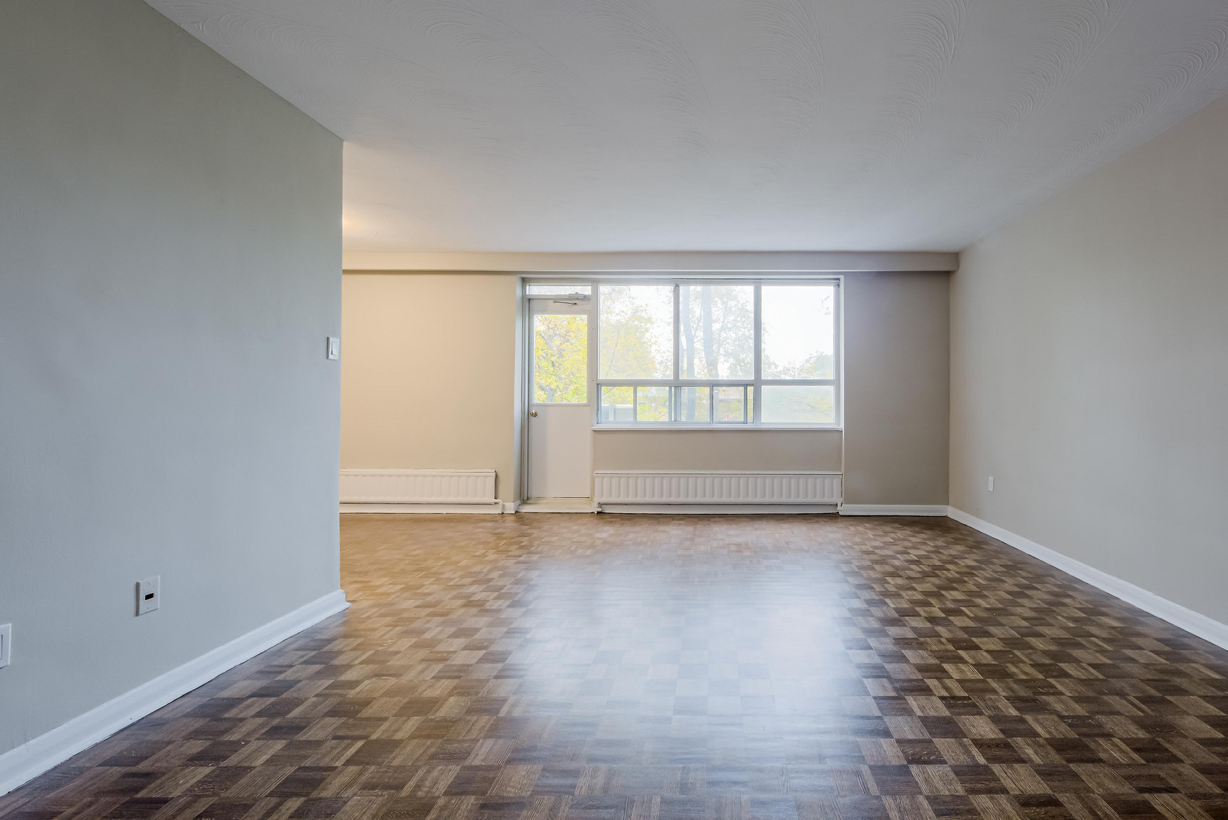 225-227 Cosburn Ave - Photo 19