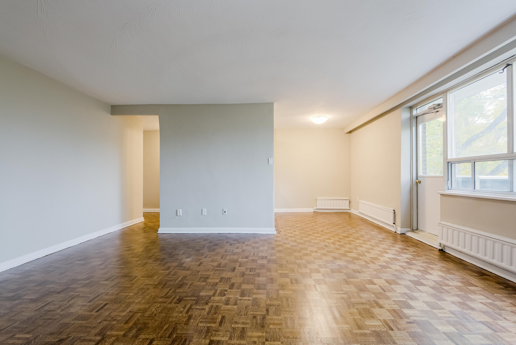 225-227 Cosburn Ave - Photo 21