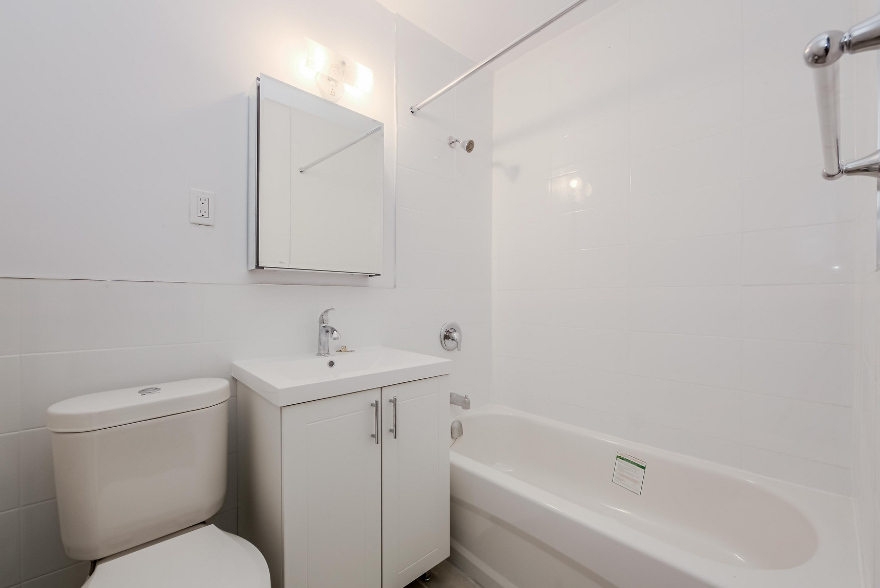 225-227 Cosburn Ave - Photo 27