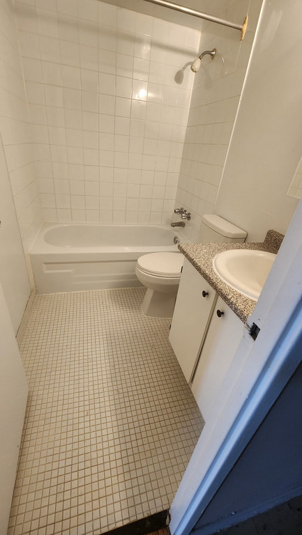 Maplegrove Apartments