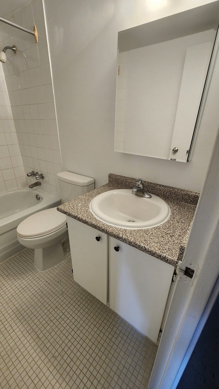 Maplegrove Apartments