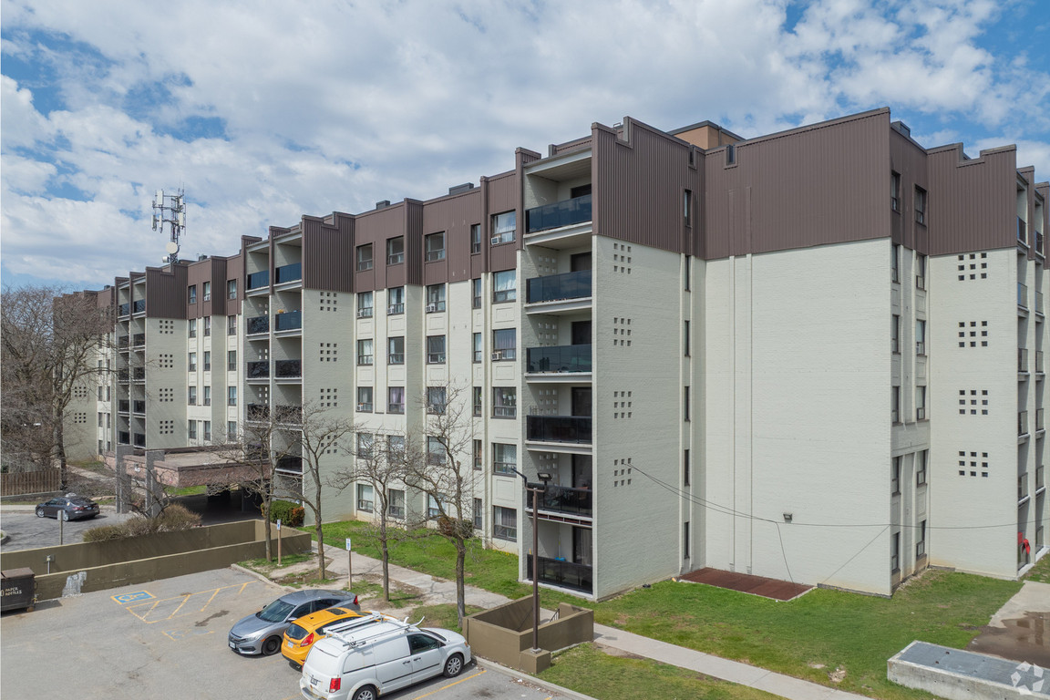 3000 Victoria Park Ave