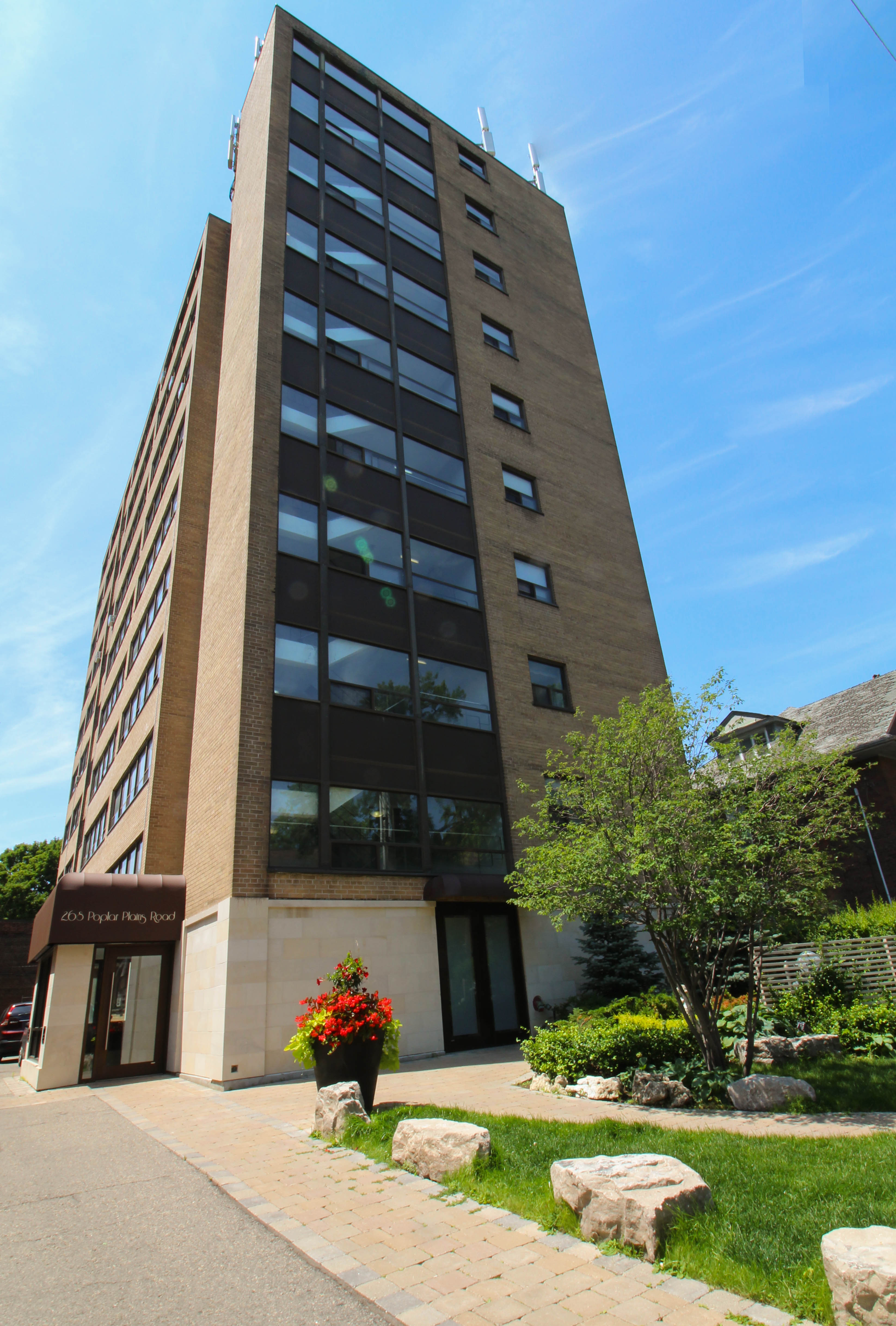 268 Poplar Plains Rd, Toronto, ON M4V 2P2 — photo 3