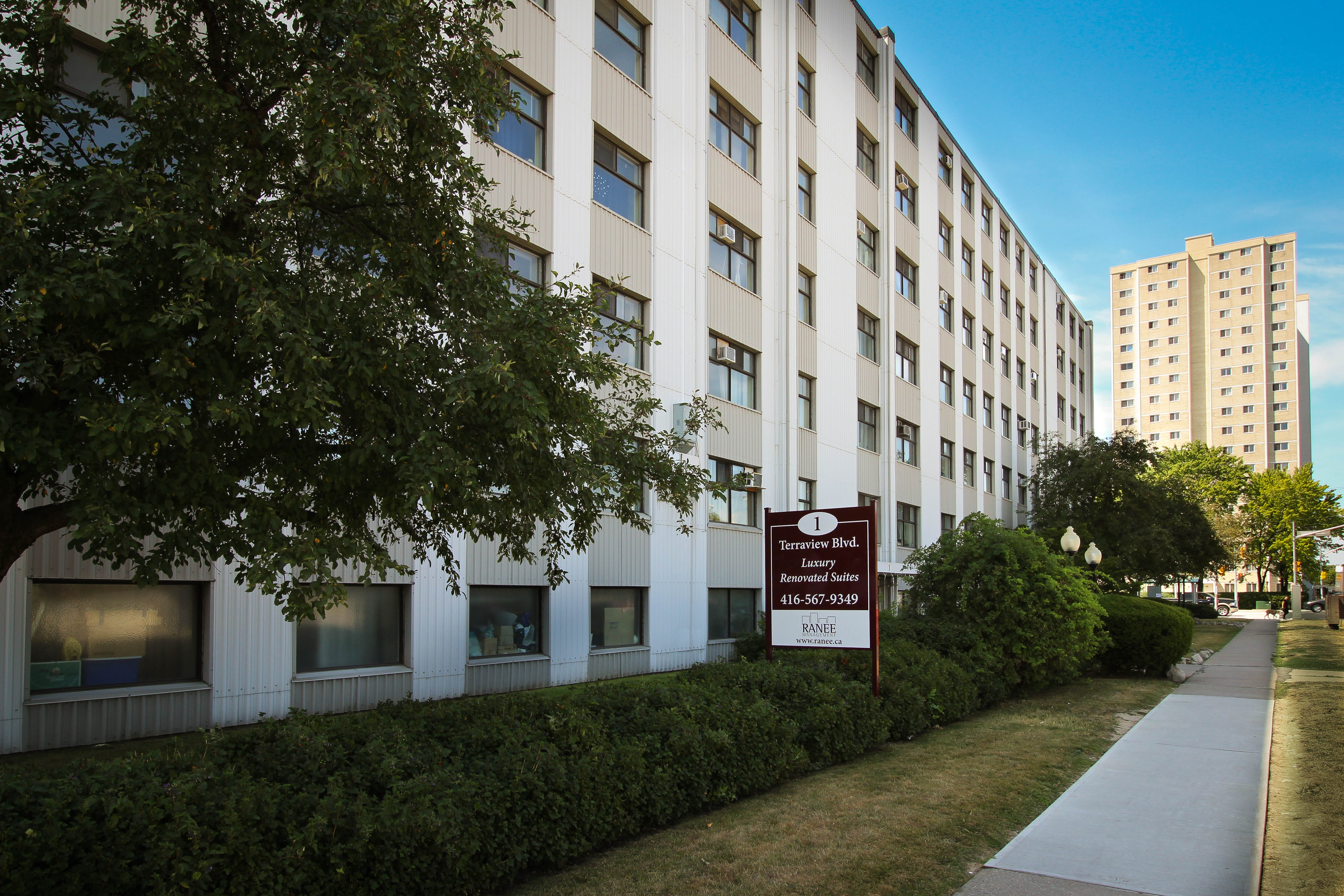 1 Terraview Blvd, Toronto, ON M1R 4L5 — photo 2