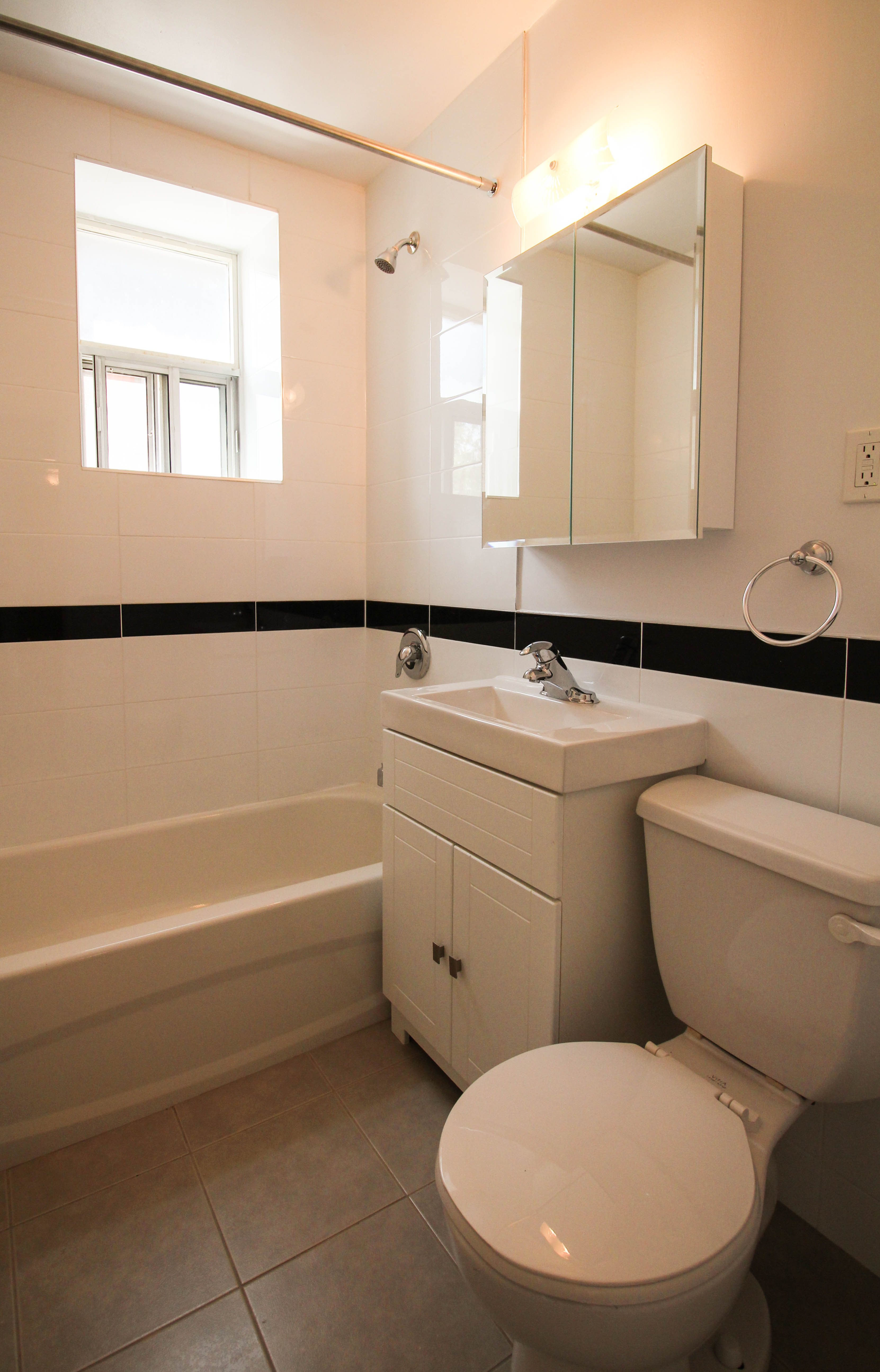 90 Tyndall Avenue, Toronto, ON M6K 2E6 — photo 3