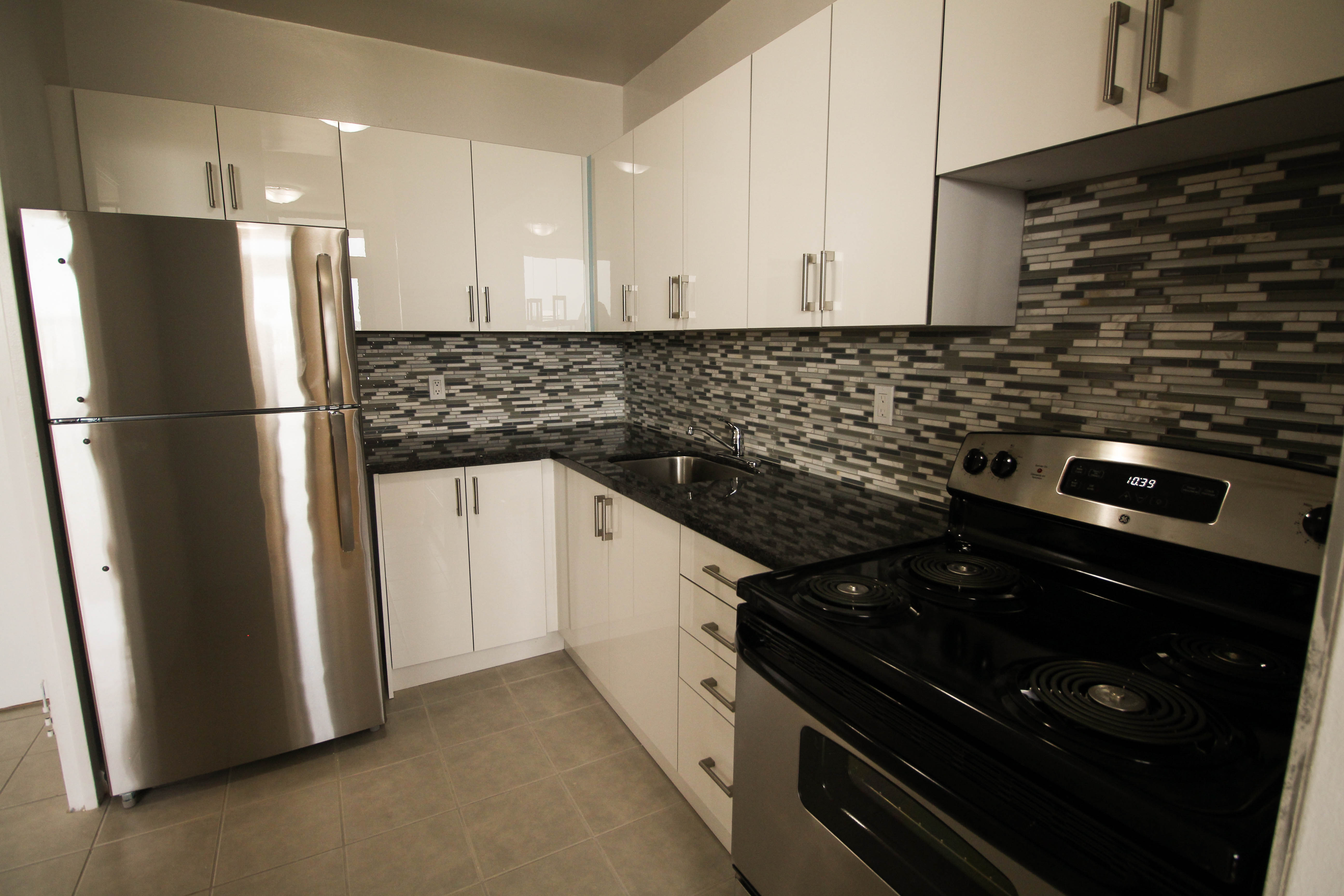 90 Tyndall Avenue, Toronto, ON M6K 2E6 — photo 2
